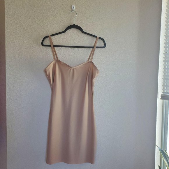 Spanx Assets Plus Size Slip/Shapewear 1X - Picture 4 of 5